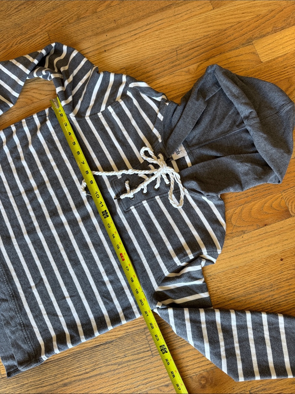 CAbi Charcoal Gray & White Striped Lace-Up Hoodie Medium - Picture 8 of 14